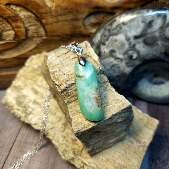 Handmade Jewelry - Chrysoprase Necklace Crystal Necklace Natural Gemstone